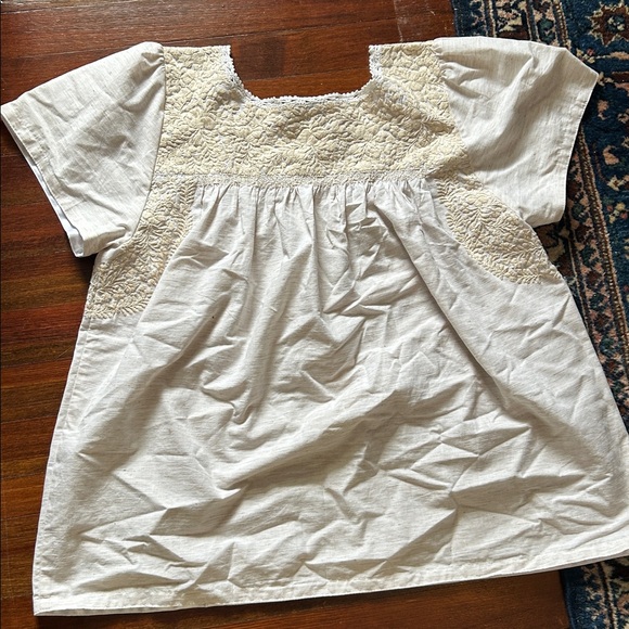Mi Golondrina Beige Floral Embroidered Top Sz L - Picture 5 of 5